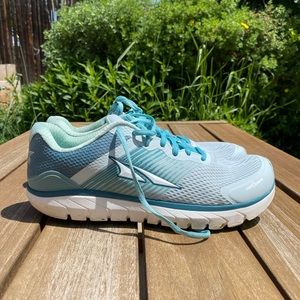 Altra Provision 4, ice blue Women’s 10 gently used